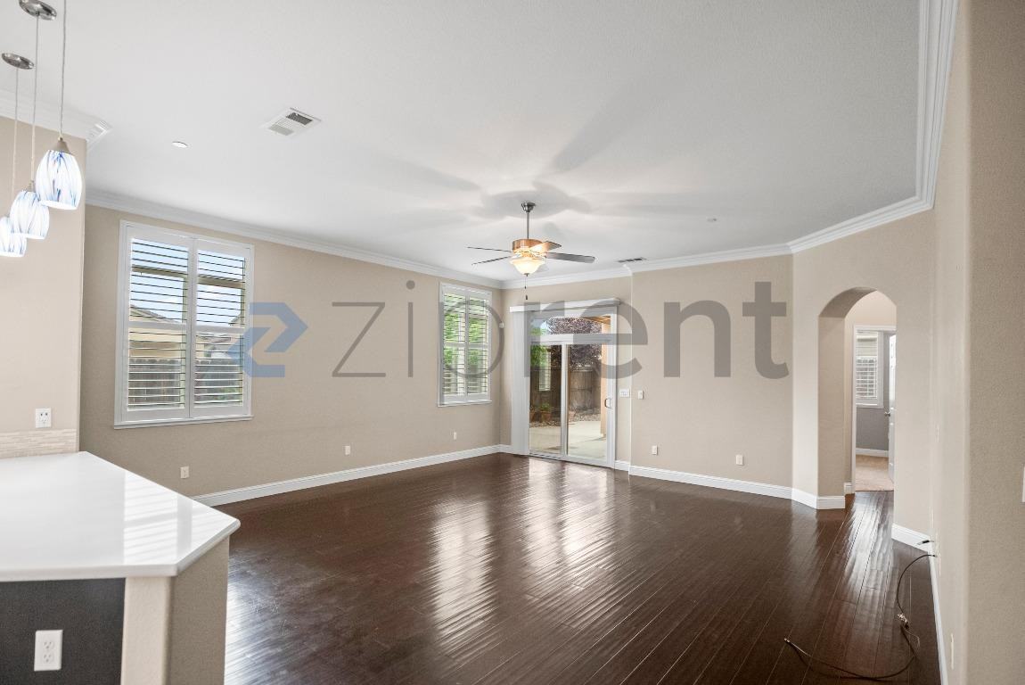 1491 Maehl Dr - Photo 6 of 30