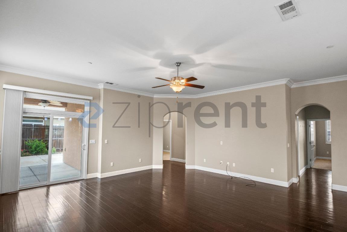 1491 Maehl Dr - Photo 7 of 30