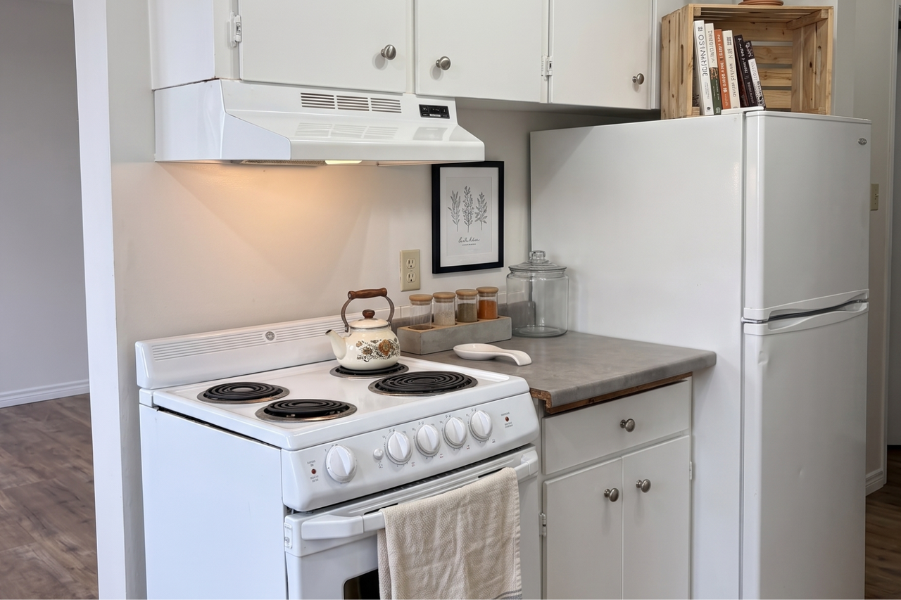 Able Apartments - Photo 2 of 12