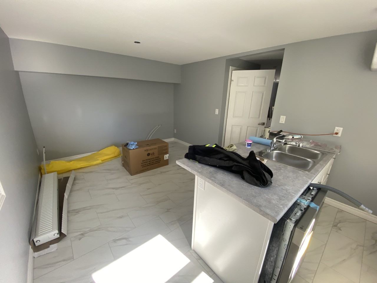 928 Portsmouth Ave - Photo 7 of 8