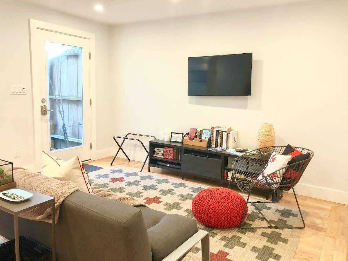 Arguello Blvd - Photo 2 of 11