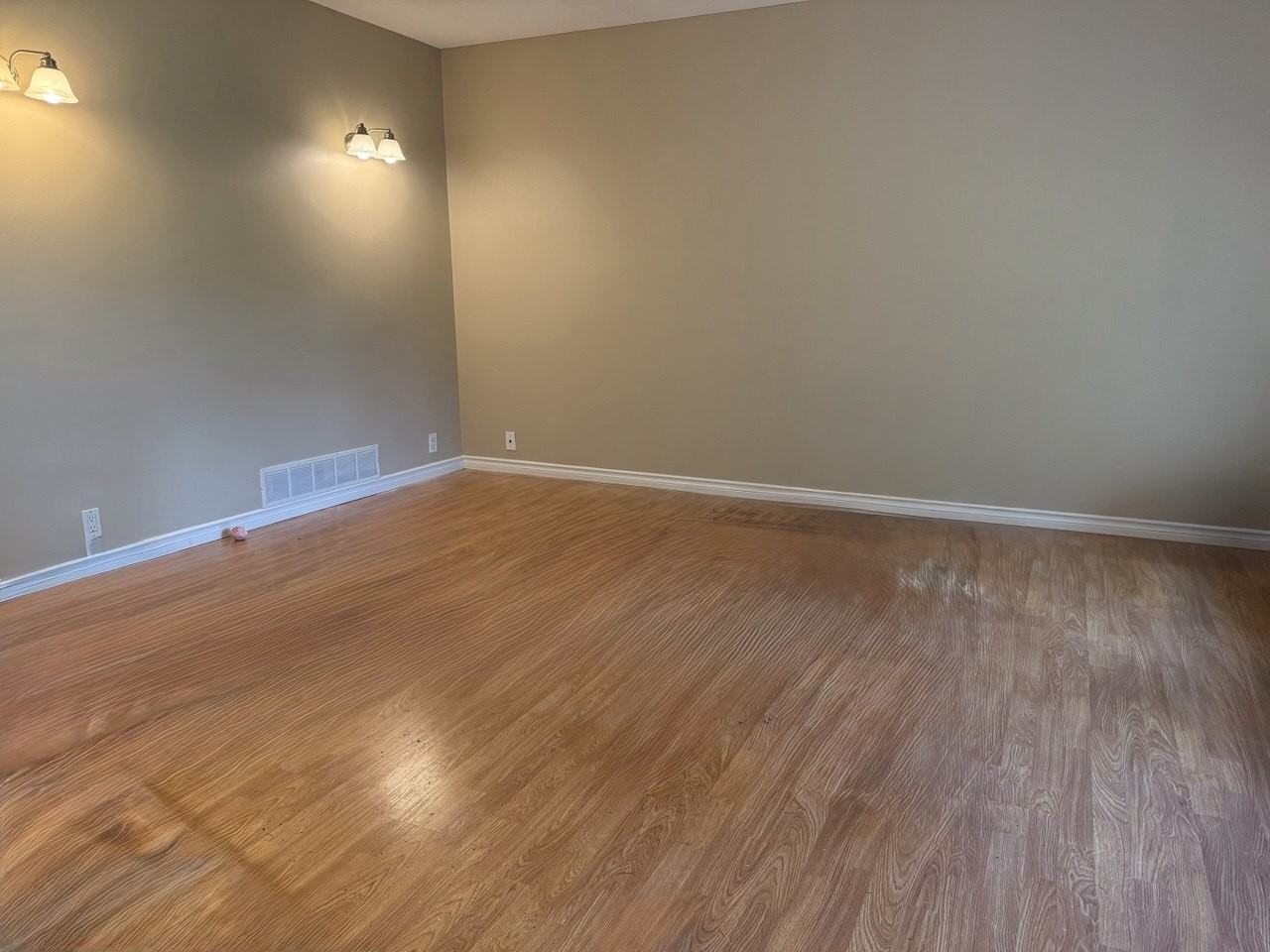 6330 Argyle Avenue - Photo 6 of 28