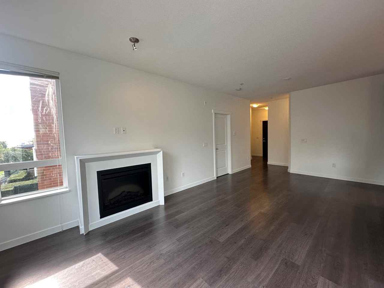 717 Chesterfield Ave - Photo 4 of 50