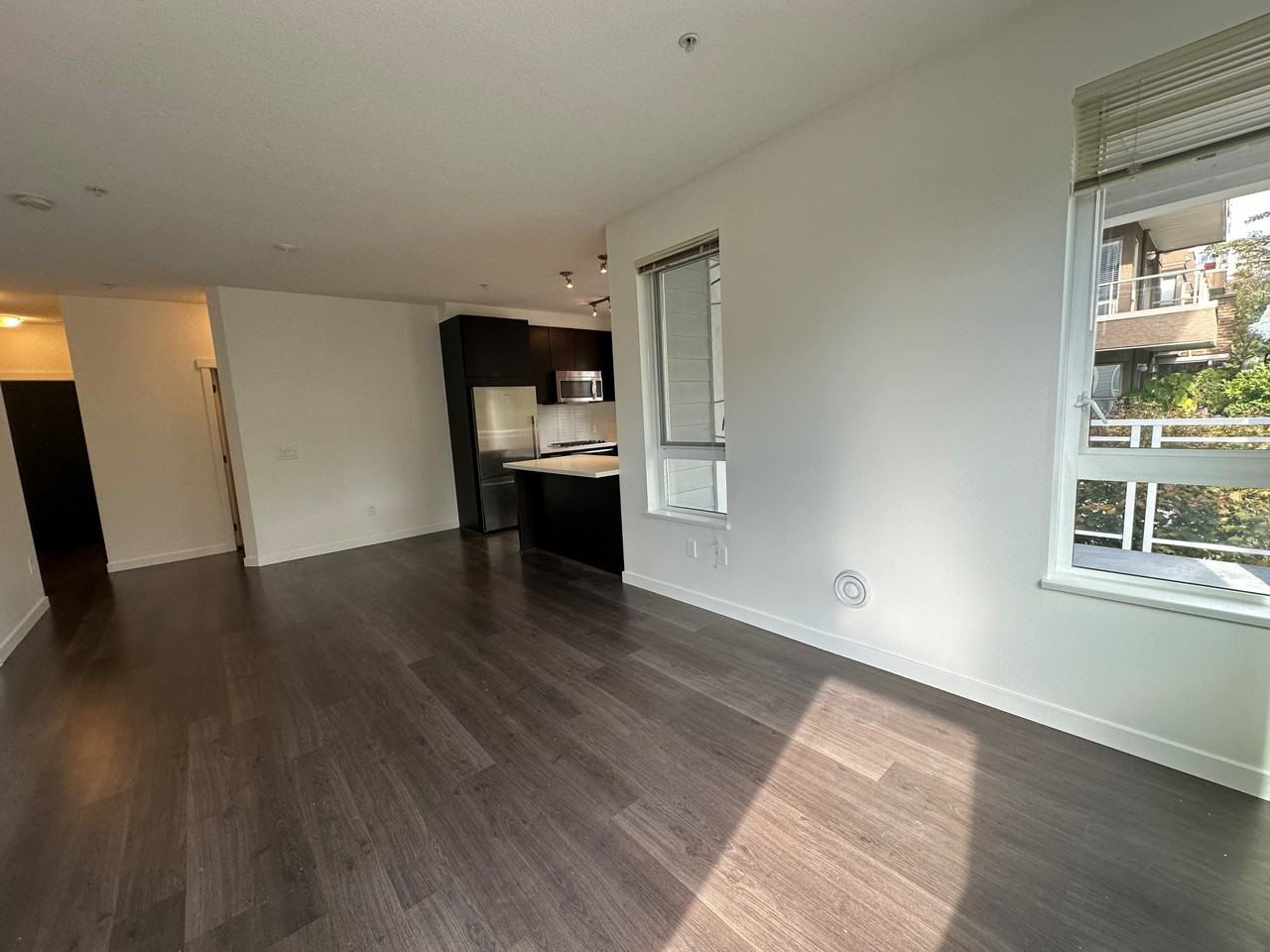 717 Chesterfield Ave - Photo 6 of 50