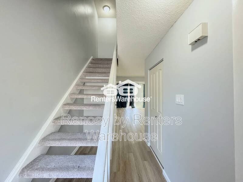 5031 Clairmont Ct - Photo 2 of 32