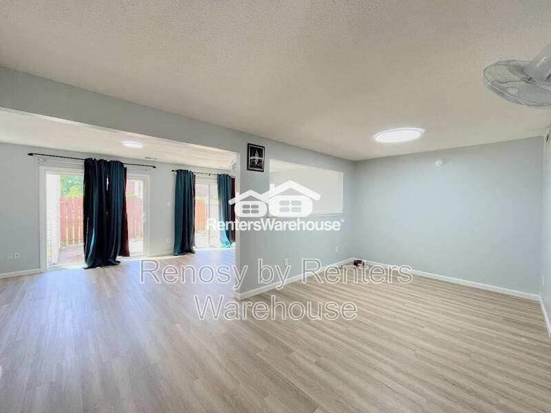 5031 Clairmont Ct - Photo 3 of 32