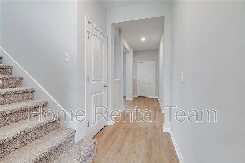 113 Fenway St - Photo 6 of 45