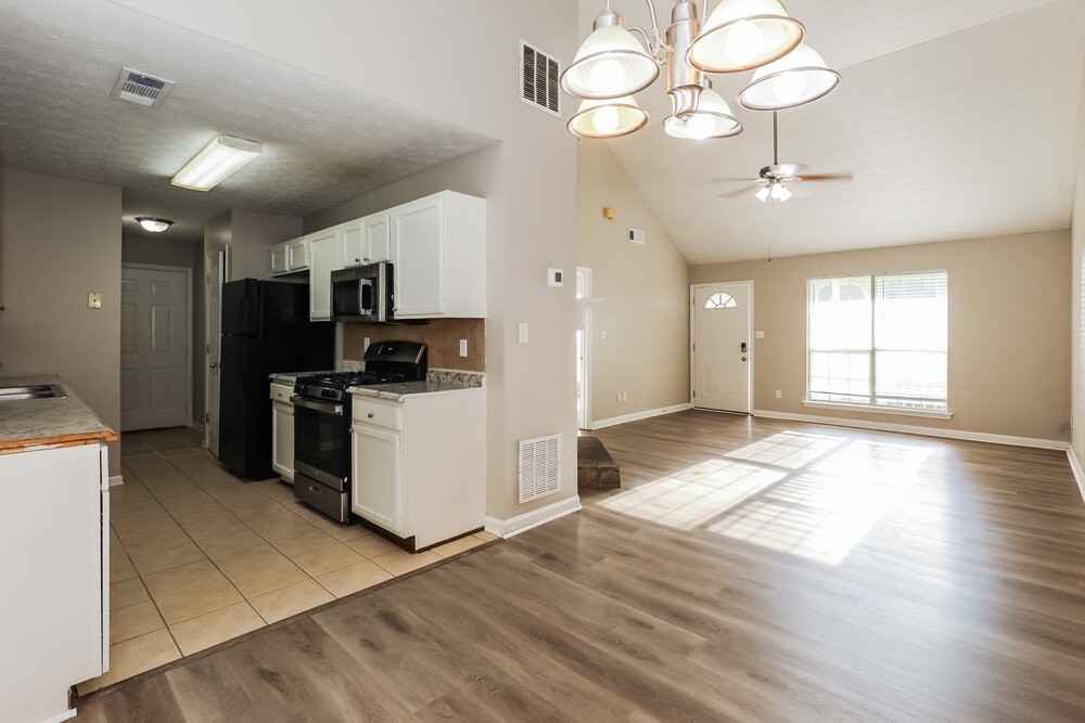 50 Wake Rd - Photo 5 of 16