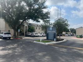 featured image of 1315 E Hillside Rd