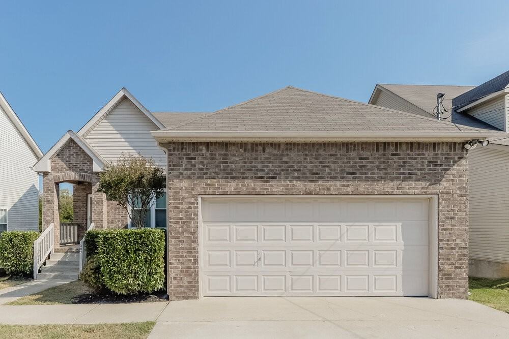 2809 Windcrest Trl