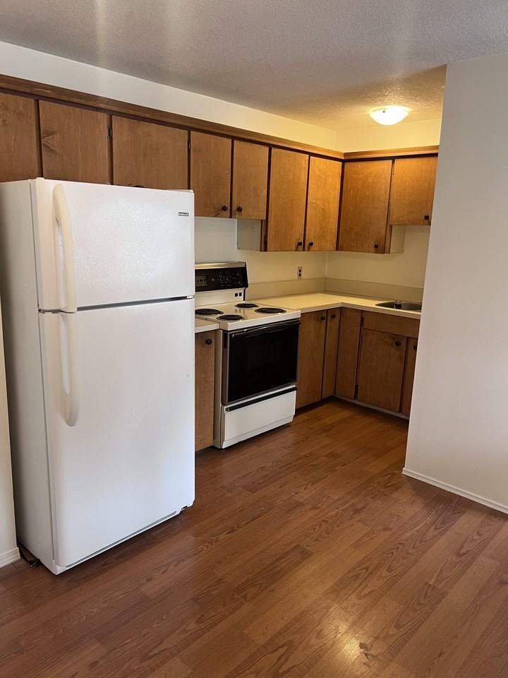 1672 Cedar Road #3 - Photo 5 of 10