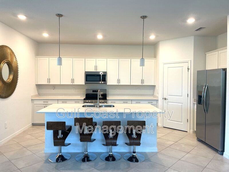 11141 Pinot Dr - Photo 4 of 39