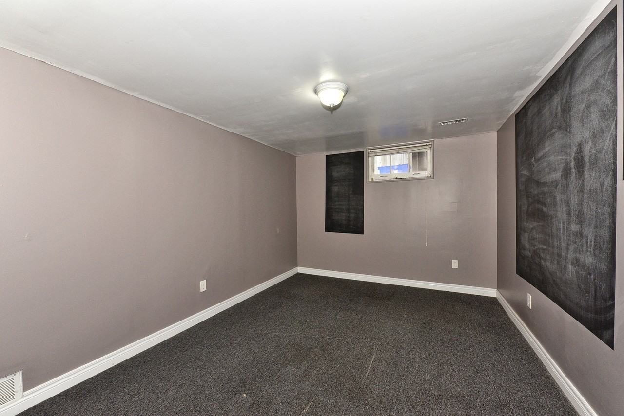 1212 Oxford Street East - Photo 7 of 9