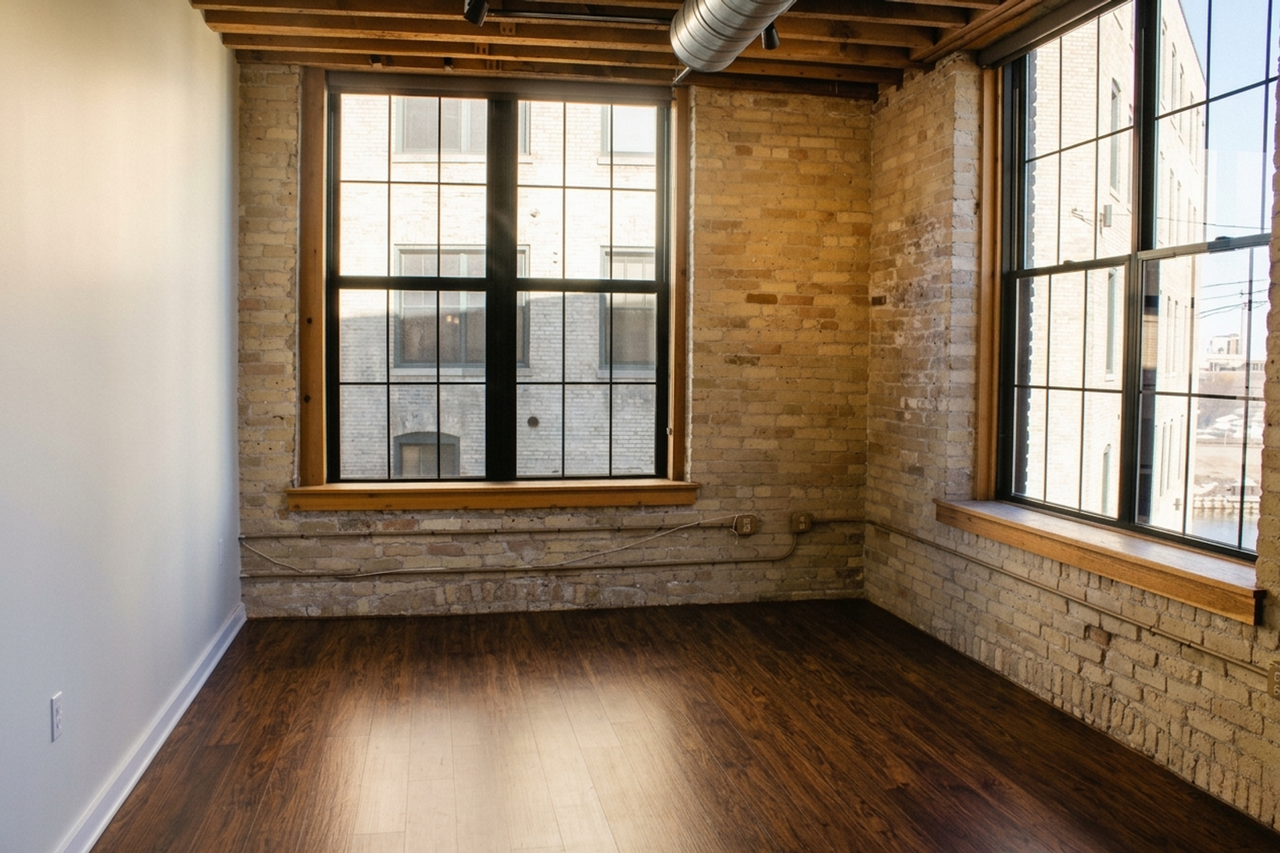 Beam House - Photo 5 of 12