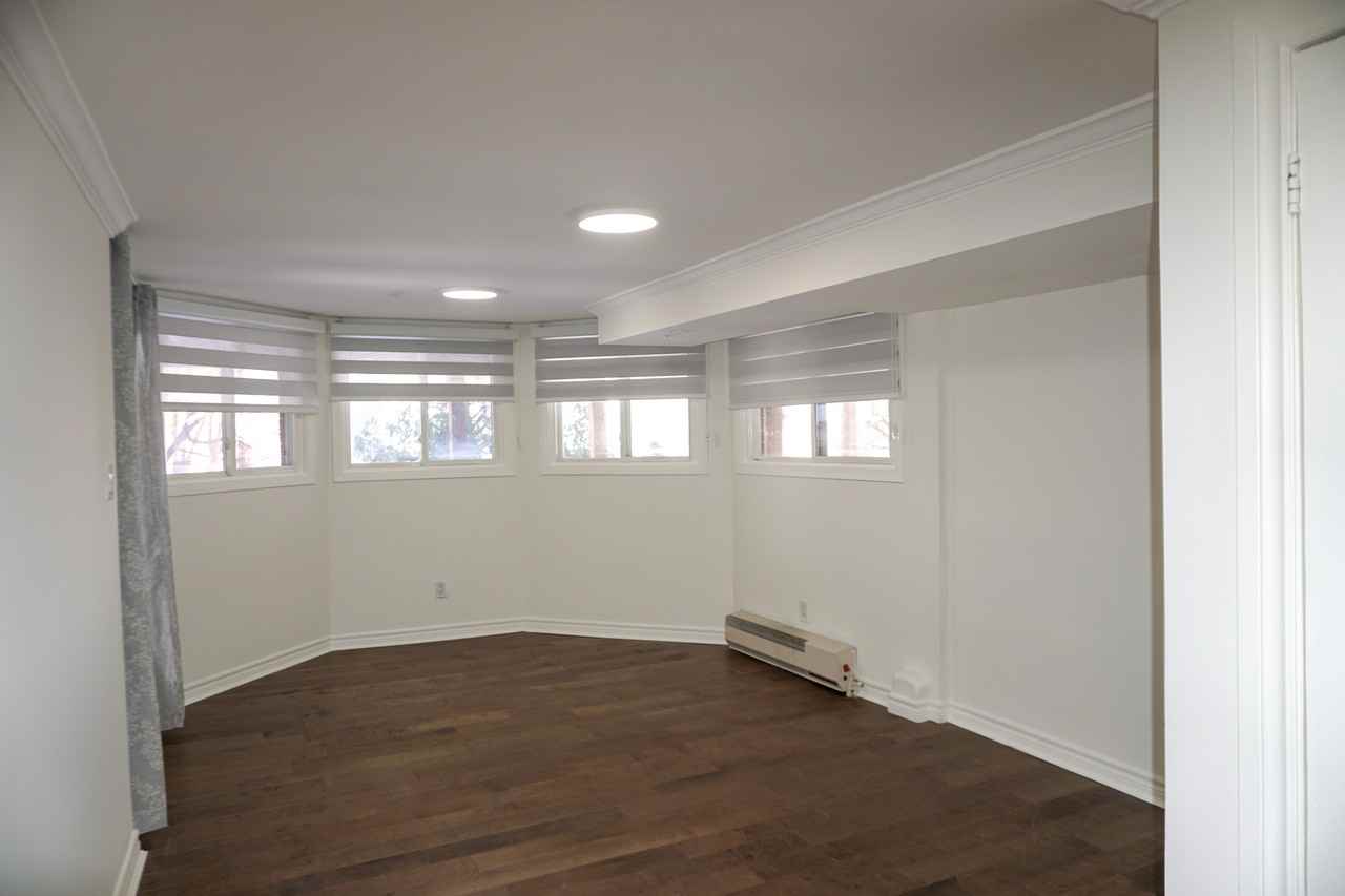 364 Kirby Crescent - Photo 7 of 8