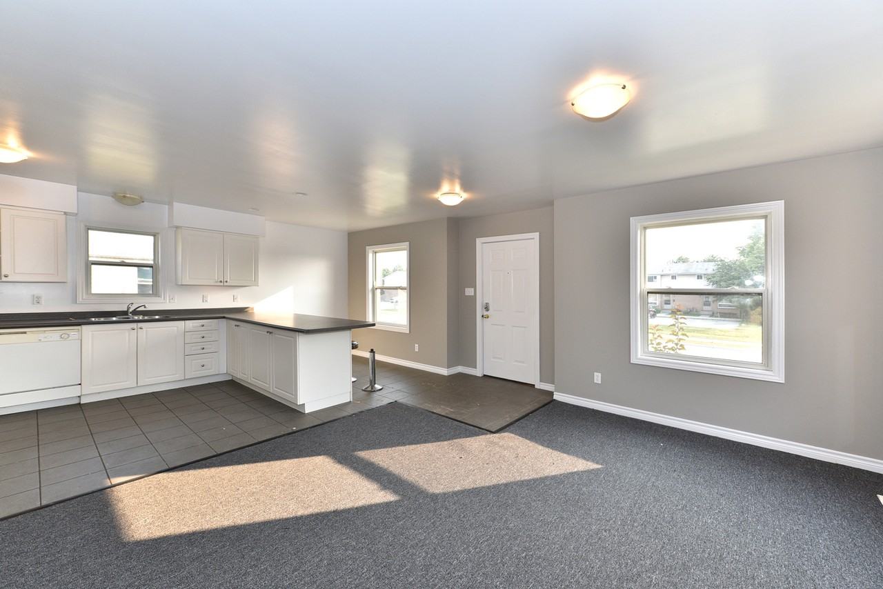 1603 Hartlet Street - Photo 4 of 15