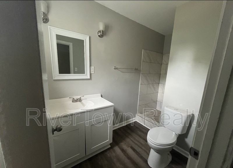 1423 Abernathy Rd - Photo 4 of 7