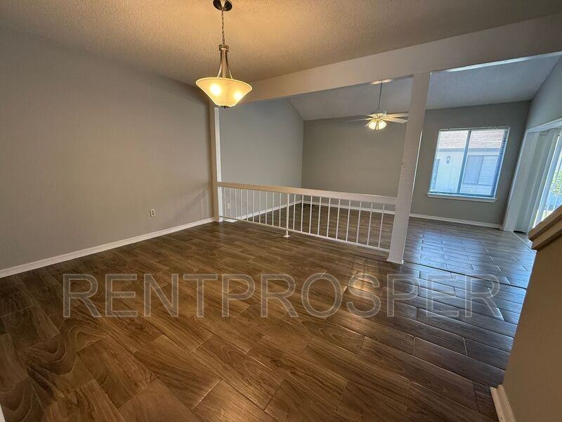 2463 Grand Teton Cir - Photo 4 of 27