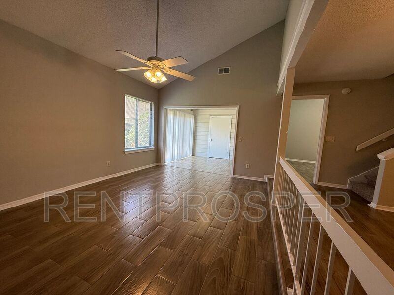 2463 Grand Teton Cir - Photo 5 of 27