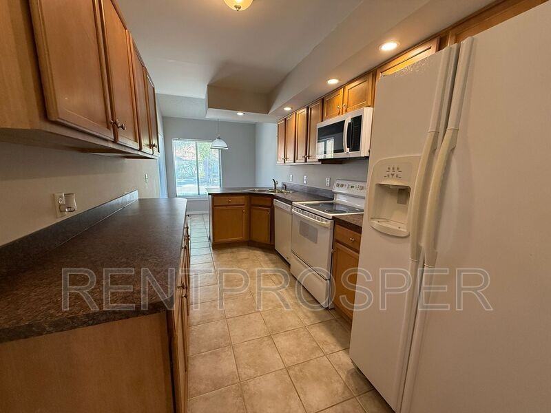 2463 Grand Teton Cir - Photo 6 of 27