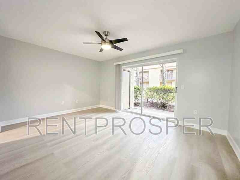 4267 S Semoran Blvd #14 - Photo 4 of 15