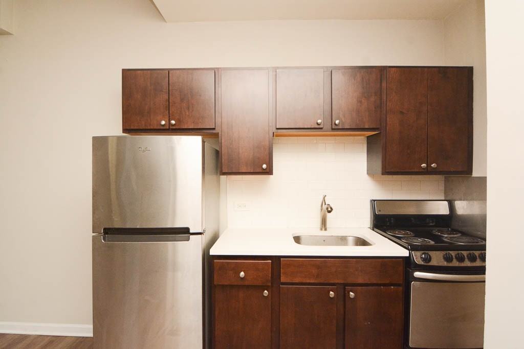 1627 N Humboldt Blvd #1E - Photo 2 of 16