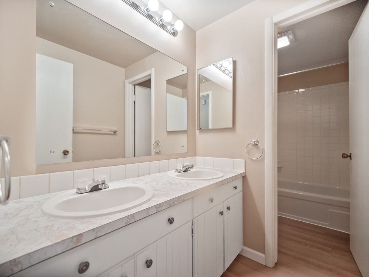 8923 E Liberty Ave - Photo 7 of 10