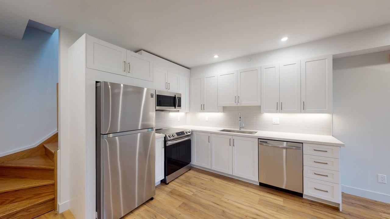 238 Jane Street #302 - Photo 7 of 22