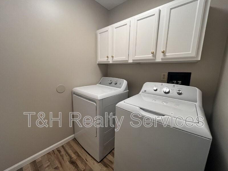 4448 Victory Cir - Photo 7 of 26