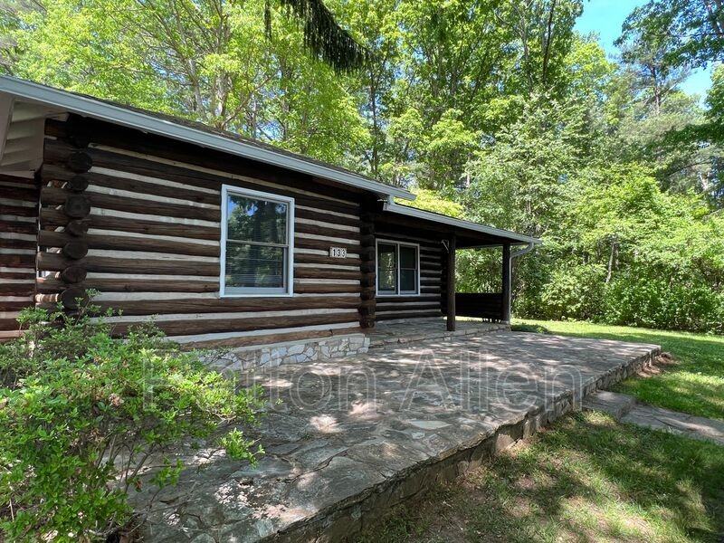 133 Springside Rd - Photo 2 of 20