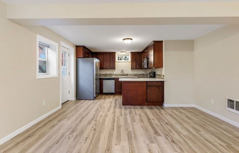 4430 Ne 78th Ave #B - Photo 4 of 21