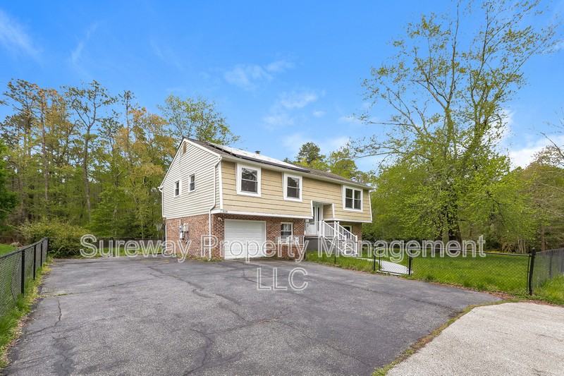524 Larch Ave - Photo 2 of 25