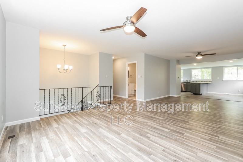 524 Larch Ave - Photo 3 of 25
