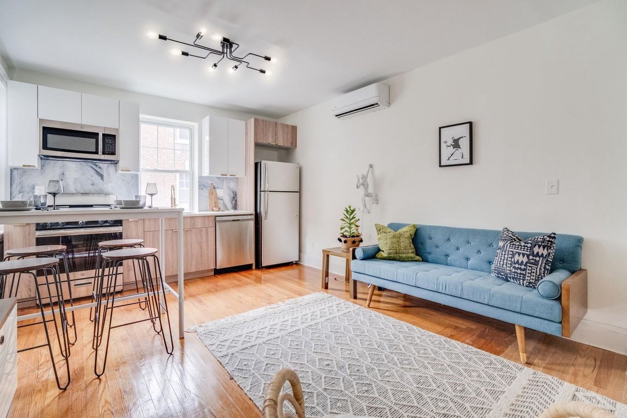 Whitney Court - Photo 4 of 41