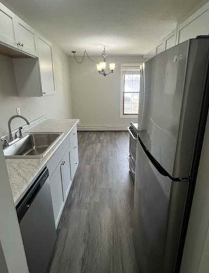 930 Westbrooke Way #1 - Photo 2 of 11