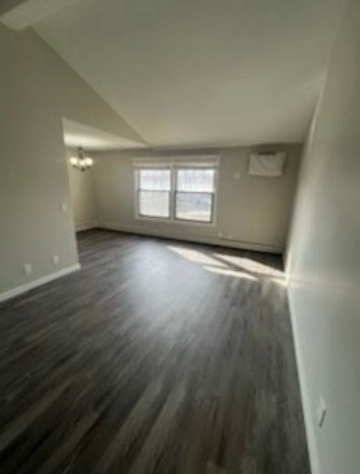 930 Westbrooke Way #1 - Photo 4 of 11