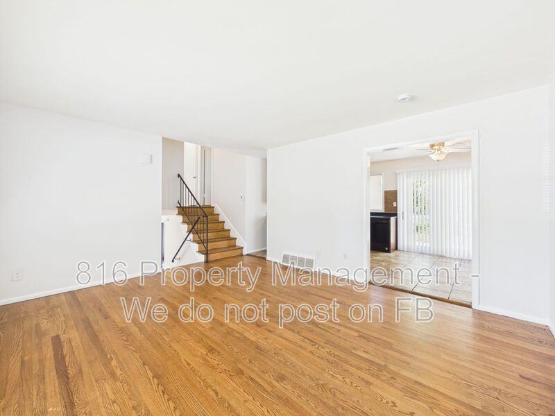 7800 E 91st St - Photo 6 of 35