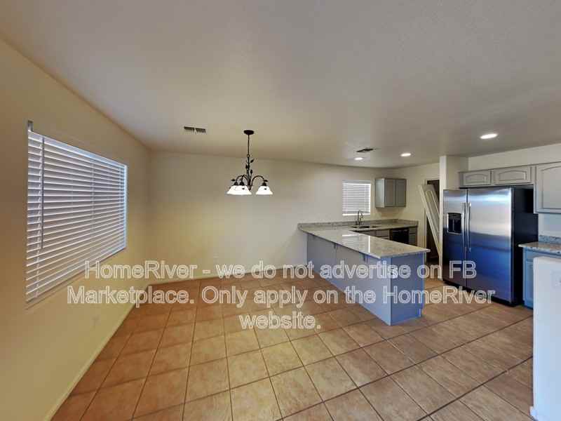 42706 W Hillman Dr - Photo 3 of 23