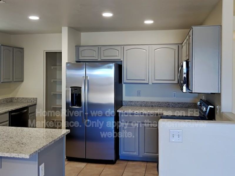 42706 W Hillman Dr - Photo 5 of 23