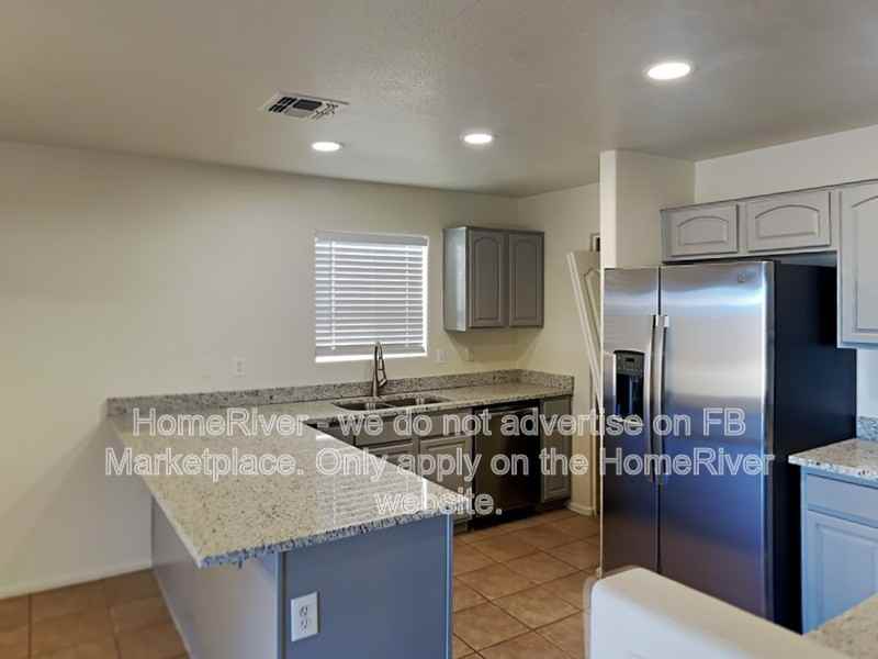 42706 W Hillman Dr - Photo 6 of 23