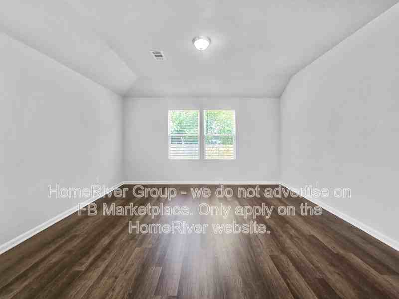 500 Jameson St - Photo 2 of 24