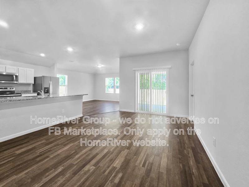 500 Jameson St - Photo 3 of 24