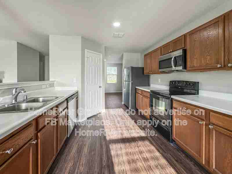 2801 Sonora Ln - Photo 3 of 20