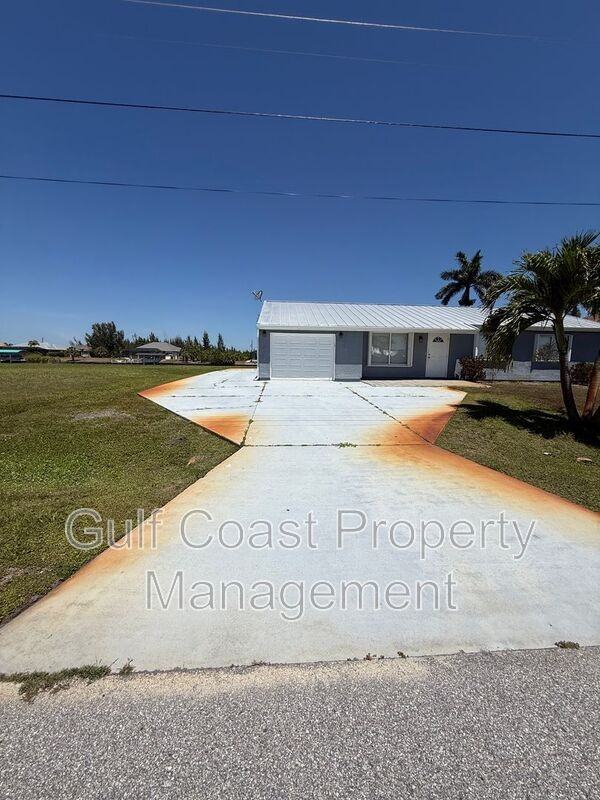 9354 Newnan Cir - Photo 3 of 30