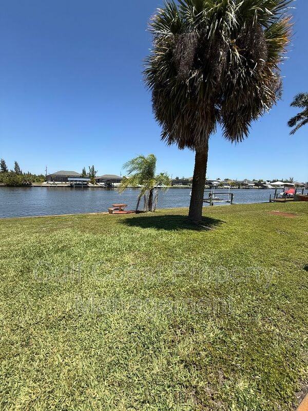 9354 Newnan Cir - Photo 5 of 30