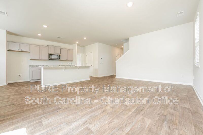 186 Cloverleaf St - Photo 2 of 21