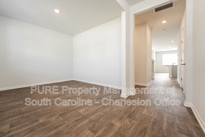 186 Cloverleaf St - Photo 6 of 21