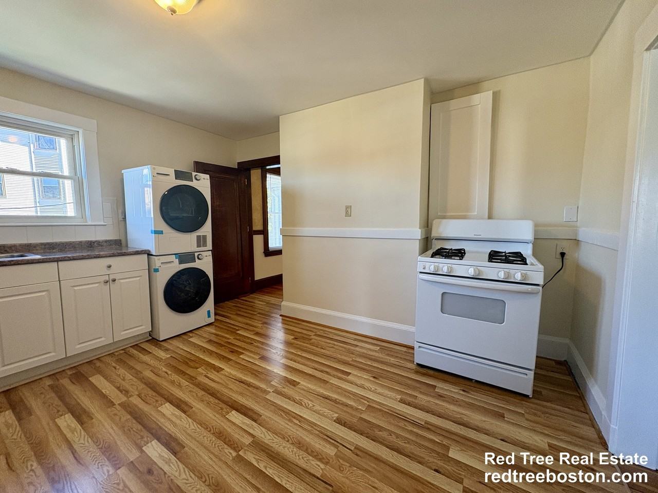 155 Hillside St #2 - Photo 4 of 16