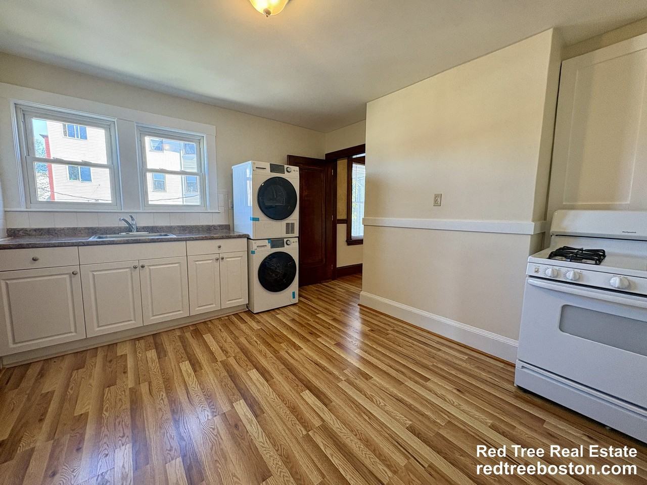 155 Hillside St #2 - Photo 5 of 16