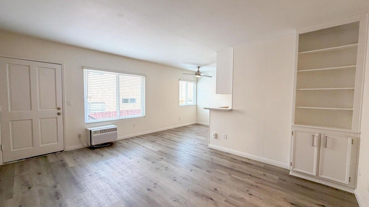 2625 Highland Ave - Photo 3 of 23